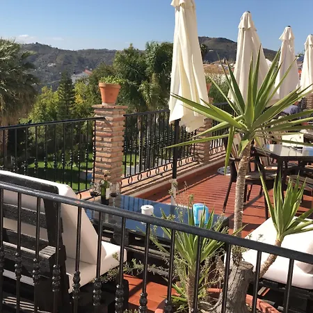 Y Balcon De Hotel