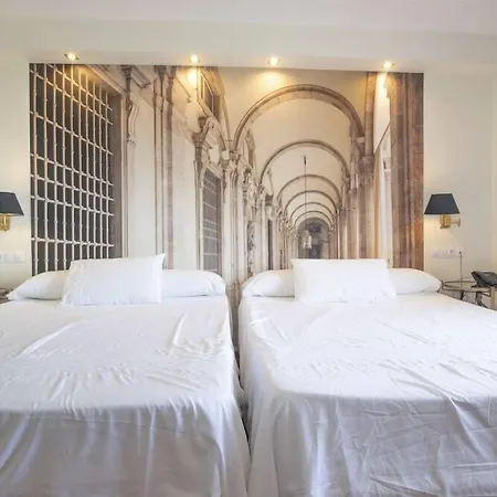 Hotel Y Balcon De 3*